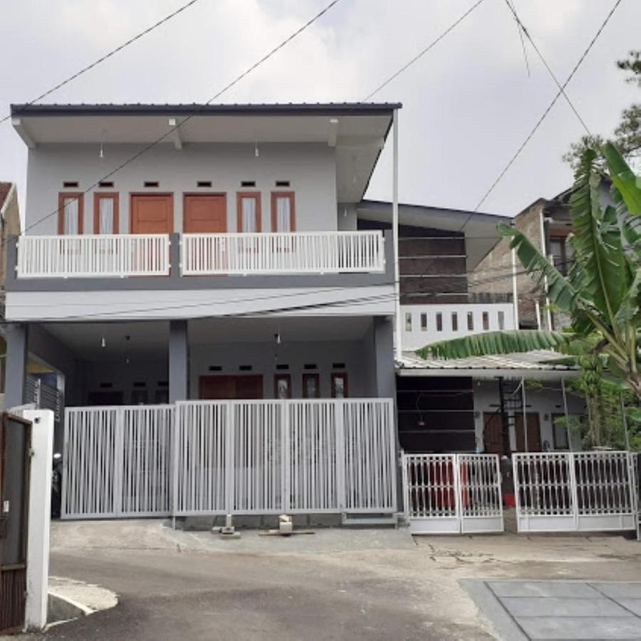 Nabila Syar'I Guest House Padalarang Exterior foto