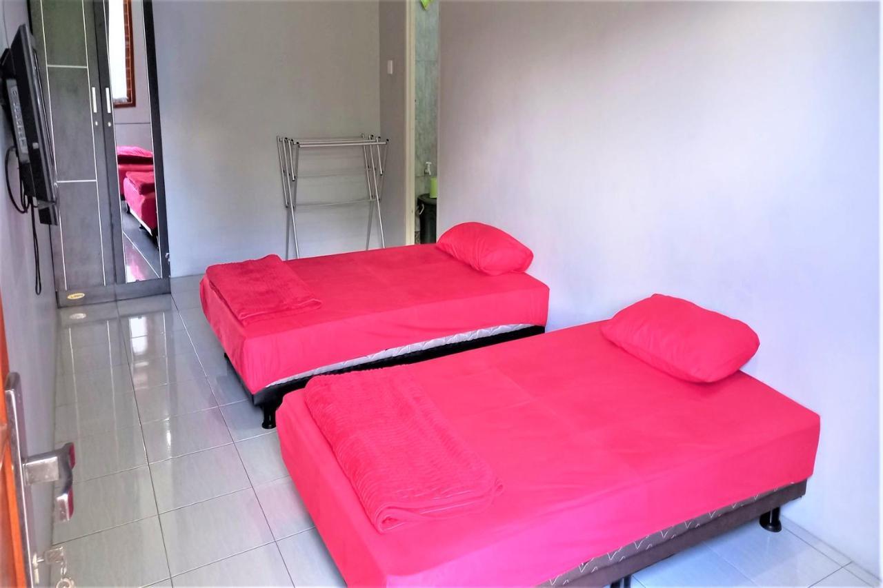 Nabila Syar'I Guest House Padalarang Exterior foto